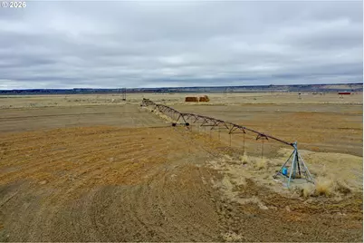 31597 Dog Mountain Ln, Burns, OR 97720 - Photo 2