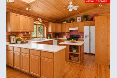 453 Glendon Rd, Kerby, OR 97531 - Photo 16