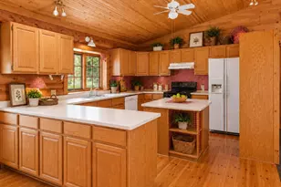 453 Glendon Rd, Kerby, OR 97531 - Photo 16