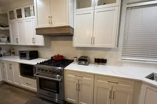 15397 SE Pioneer Dr, Clackamas, OR 97015 - Photo 6