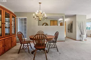 15645 SW Queen Victoria Pl, King City, OR 97224 - Photo 10