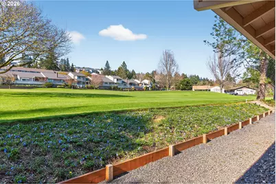 15645 SW Queen Victoria Pl, King City, OR 97224 - Photo 28