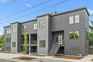 3791 NE Roselawn St, Portland, OR 97211 - Photo 2