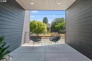 3791 NE Roselawn St, Portland, OR 97211 - Photo 14