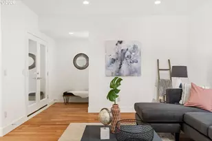 3791 NE Roselawn St, Portland, OR 97211 - Photo 12