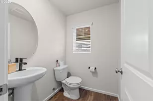 2390 Halter Dr, Woodburn, OR 97071 - Photo 16