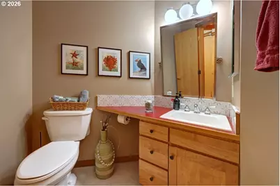 615 N Larch St, Cannon Beach, OR 97110 - Photo 16
