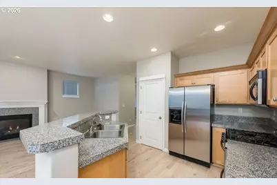 30502 SW Ruth St, Wilsonville, OR 97070 - Photo 10