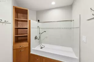 4445 NW Malhuer Ave, Portland, OR 97229 - Photo 18