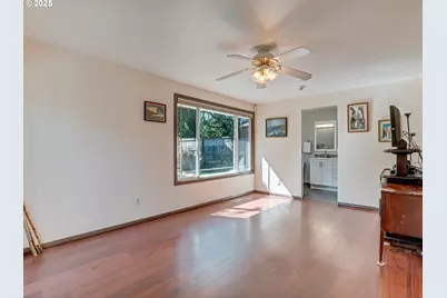 19600 S South End Rd, Oregon City, OR 97045 - Photo 18