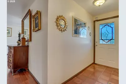 19600 S South End Rd, Oregon City, OR 97045 - Photo 6