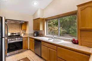 10585 Beutel Rd, Oregon City, OR 97045 - Photo 18