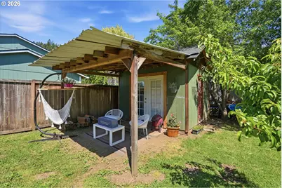 1313 NW Couch St, Camas, WA 98607 - Photo 32