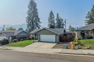 170 Addison Ave, Sutherlin, OR 97479 - Photo 38