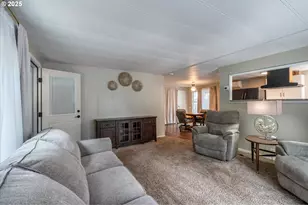 640 Village Pines Dr, Coos Bay, OR 97420 - Photo 6