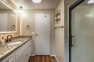 640 Village Pines Dr, Coos Bay, OR 97420 - Photo 22