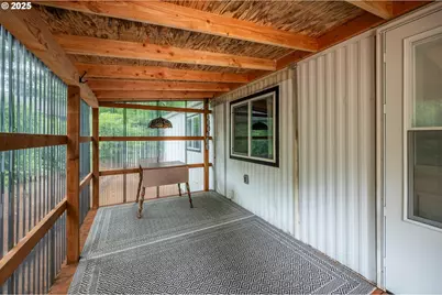 640 Village Pines Dr, Coos Bay, OR 97420 - Photo 4