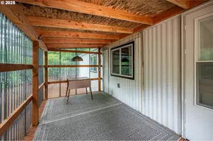 640 Village Pines Dr, Coos Bay, OR 97420 - Photo 4