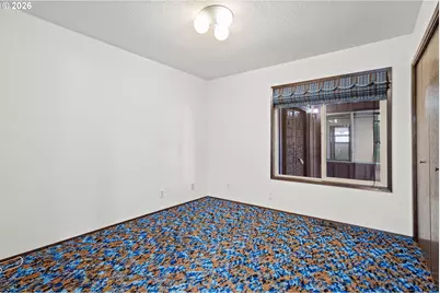 620 NW Queens Ct, Hillsboro, OR 97124 - Photo 32