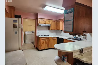 28213 Hunter Creek Hts, Gold Beach, OR 97444 - Photo 18