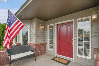 620 Barbary Ct, Gladstone, OR 97027 - Photo 8