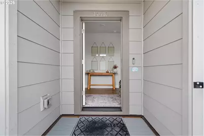 14410 SW 165th Ave, Tigard, OR 97224 - Photo 6