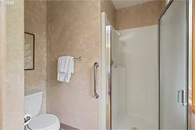 8011 SE 108th Ave, Portland, OR 97266 - Photo 22