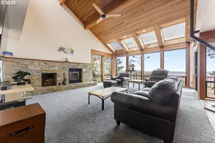 620 John Ave, Coos Bay, OR 97420 - Photo 10