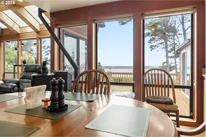 620 John Ave, Coos Bay, OR 97420 - Photo 14