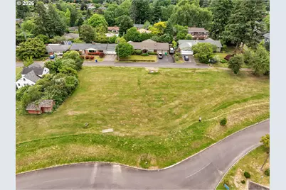 2119 SW Nevada Ct, Portland, OR 97219 - Photo 20