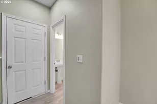 1070 SE Nazomi Ave, Hillsboro, OR 97123 - Photo 16