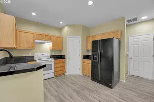 1070 SE Nazomi Ave, Hillsboro, OR 97123 - Photo 12