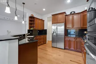 707 N Hayden Island Dr, Portland, OR 97217 - Photo 12