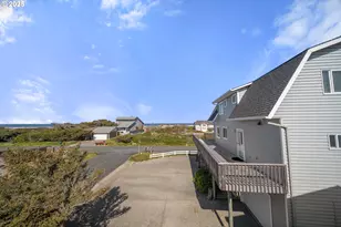 93885 Boulder Pl, Gold Beach, OR 97444 - Photo 40