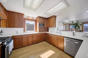 93885 Boulder Pl, Gold Beach, OR 97444 - Photo 12