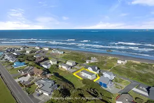 93885 Boulder Pl, Gold Beach, OR 97444 - Photo 2