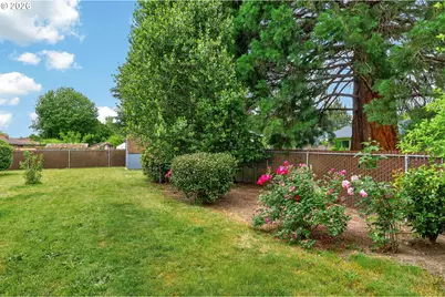 127 NW 19th St, McMinnville, OR 97128 - Photo 42