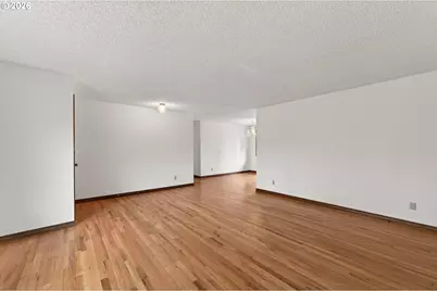 127 NW 19th St, McMinnville, OR 97128 - Photo 10