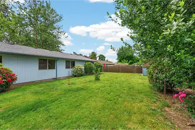 127 NW 19th St, McMinnville, OR 97128 - Photo 36
