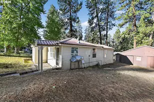 138632 Rhododendron St, Gilchrist, OR 97737 - Photo 2