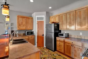 118 NW Oceania Dr, Waldport, OR 97394 - Photo 18