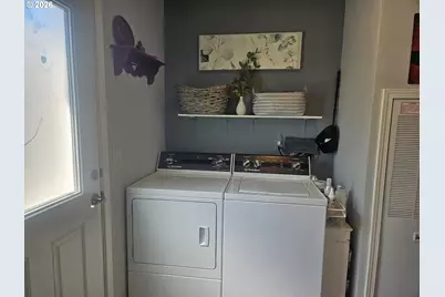 1565 53rd St, Florence, OR 97439 - Photo 12