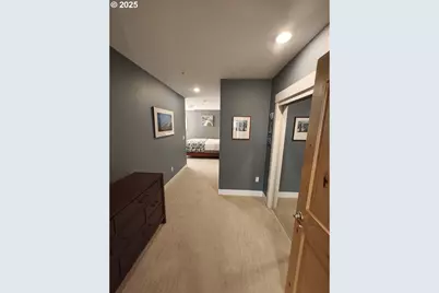 838 SE 38th Ave #307, Portland, OR 97214 - Photo 10