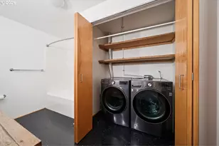 1420 NW Lovejoy St, Portland, OR 97209 - Photo 28