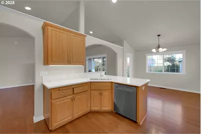 229 Mackin Ave, Eugene, OR 97404 - Photo 16