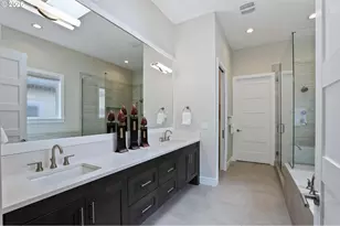 5686 SW 87th Ave, Portland, OR 97225 - Photo 16