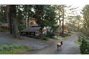 131 Arbor Ln, Cannon Beach, OR 97110 - Photo 10