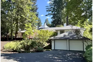361 Berwick Rd, Lake Oswego, OR 97034 - Photo 2
