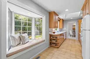 361 Berwick Rd, Lake Oswego, OR 97034 - Photo 16