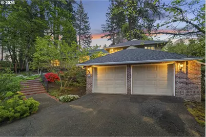 361 Berwick Rd, Lake Oswego, OR 97034 - Photo 2
